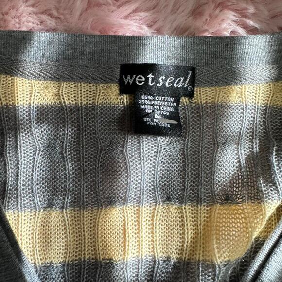 Y2k wet seal gray and butter yellow striped vneck sweater - Picture 6 of 6